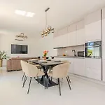 Villa Caelora