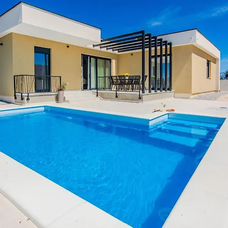 Caelora Villa *
