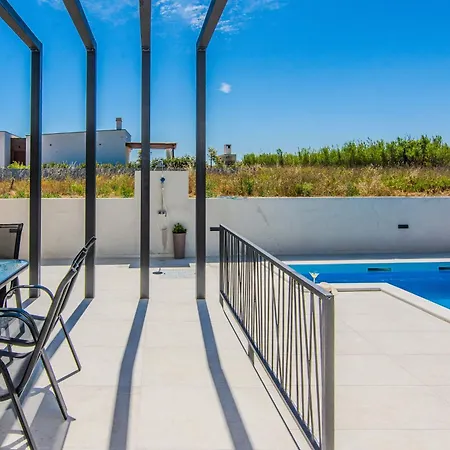 Villa Caelora