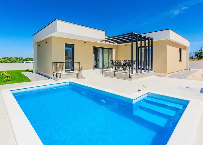 Caelora Villa *