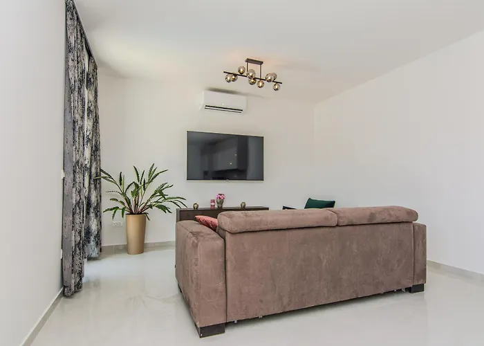 Caelora * פריבלאקה