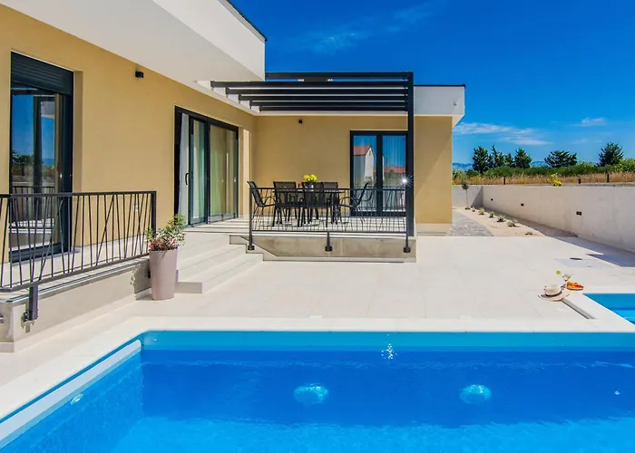 Caelora * Privlaka (Zadar)
